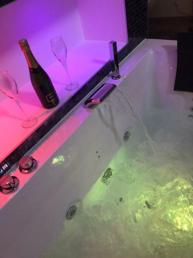 Eden Spa Appartement D'Exception ディジョン エクステリア 写真